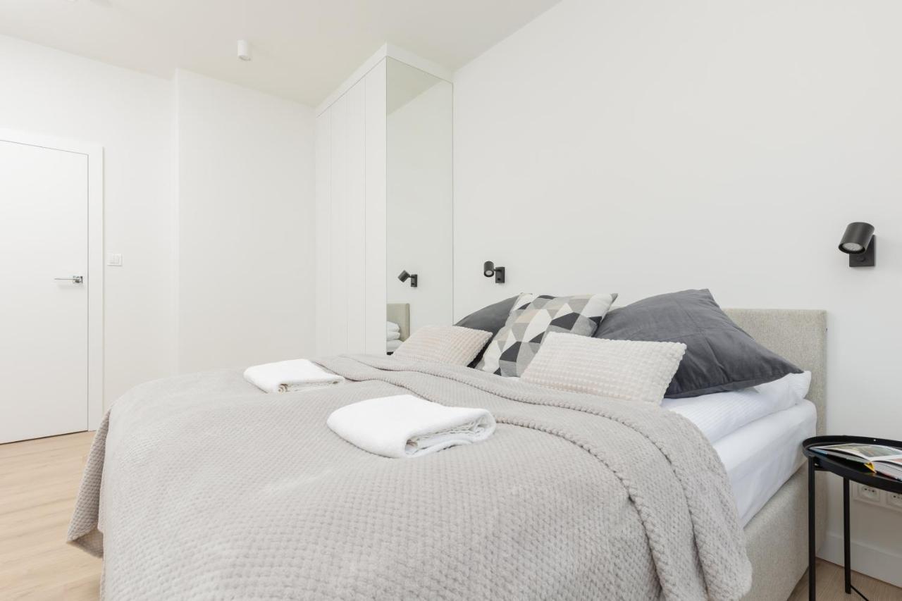 Amazing Spacious Apartments In Warsaw City Center By Noclegi Renters ภายนอก รูปภาพ
